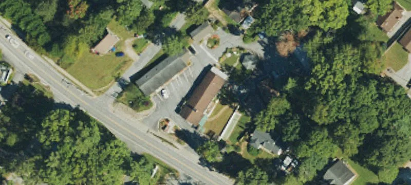 19-Unit Hotel with Guest Cottage