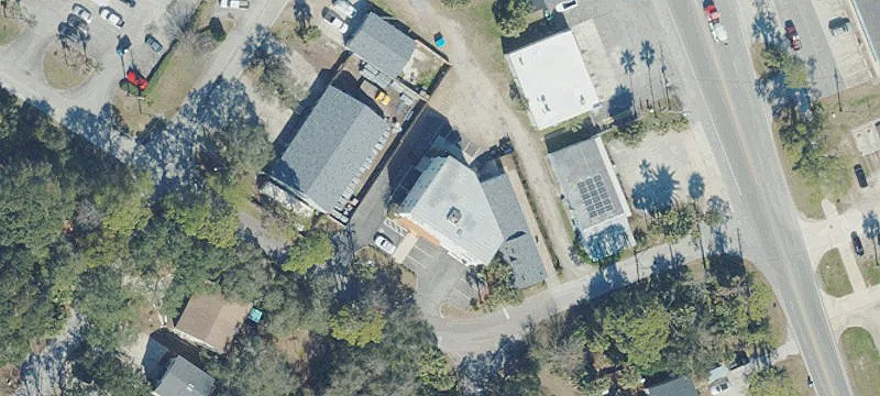 Updated Specialty Commercial Space