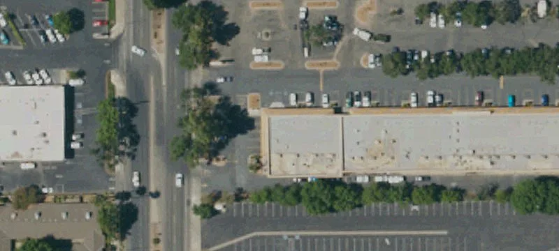 Shopping Center at Signalized Intersection