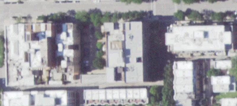 Office Unit with Dual Entrances