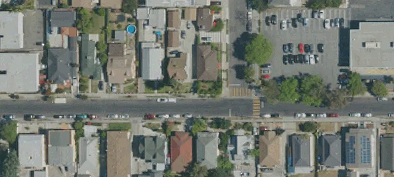 Three-Unit Triplex with Detached Units