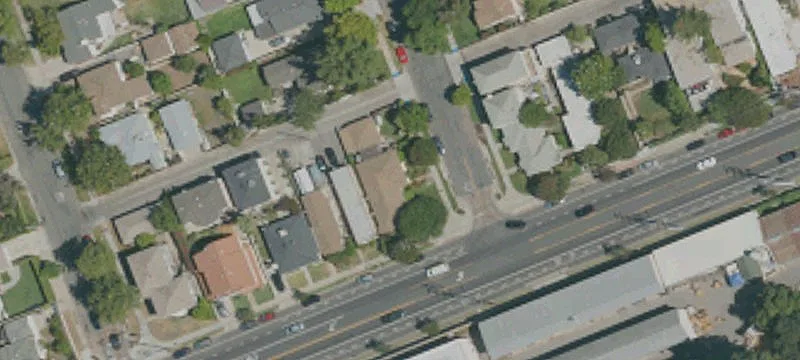 Tenant-Occupied Duplex with Side Yards