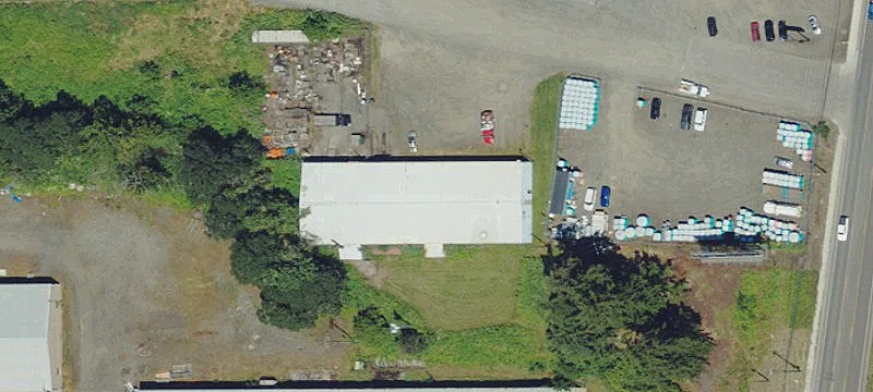 Industrial Flex Building with Fenced Yard