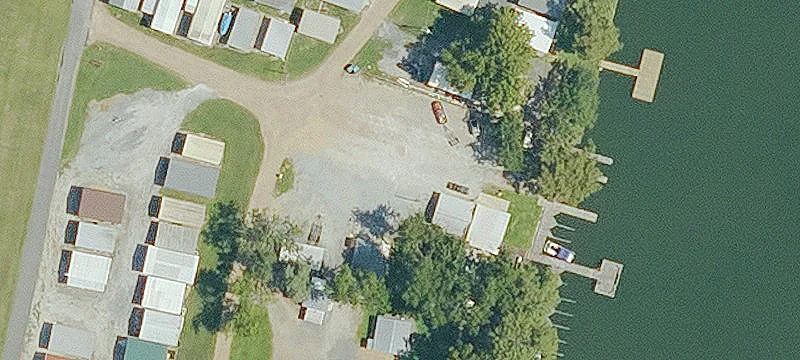 Lakeside Campground With Cabins