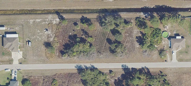 1171 Ebers St E, Lehigh Acres, FL 33974
