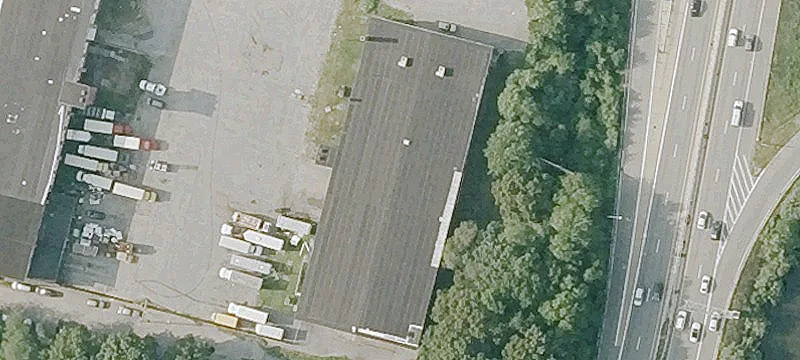 Ground-Level Flex Space