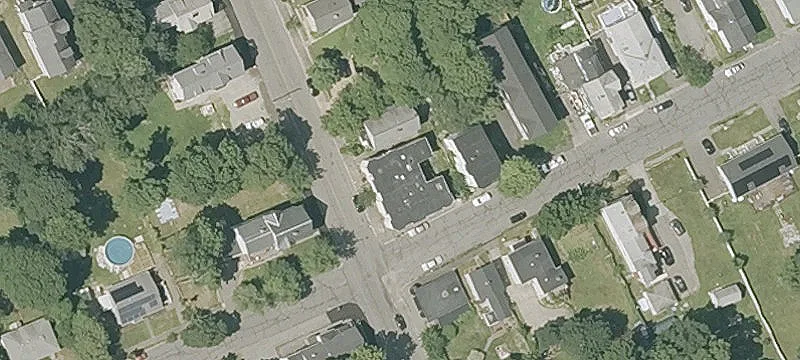 Renovated 6-Unit Apartment Building
