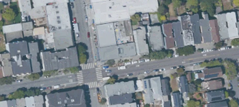 Open-Plan Storefront Space