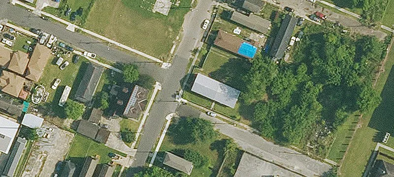 Duplex with Additional Lot