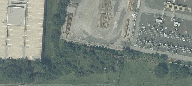 Big Chicken Restaurant with Expansion Rights