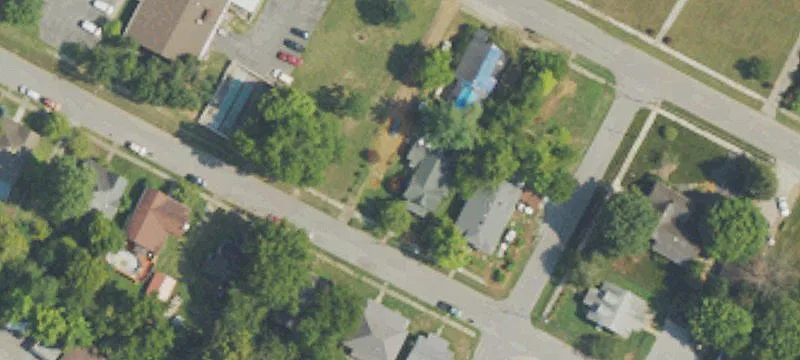 Three-Sided Commercial Land