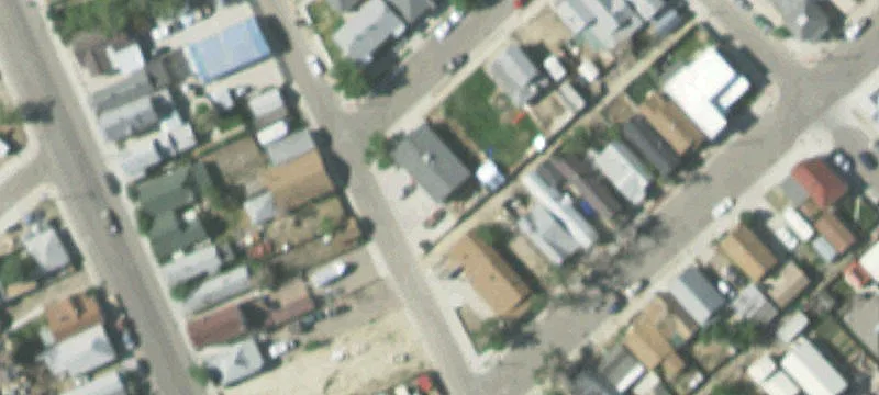 6-Unit Apartment Building