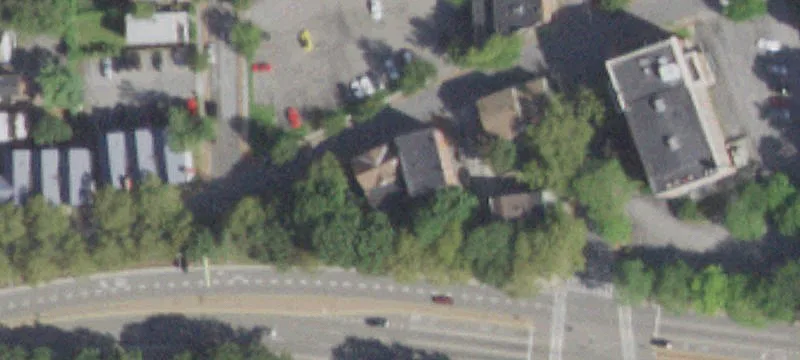 6-Unit Brick Apartment Building