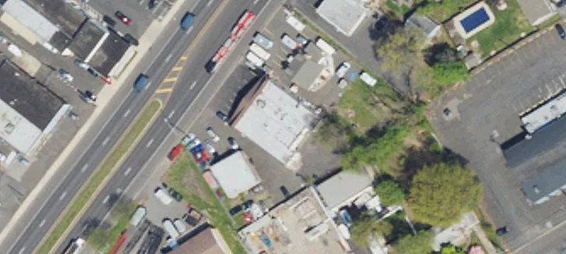 3-Unit Automotive Property