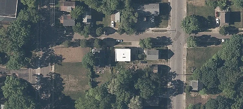 4-Unit Apartment Building