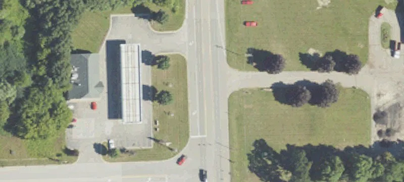 Auto Shop Property With Showroom