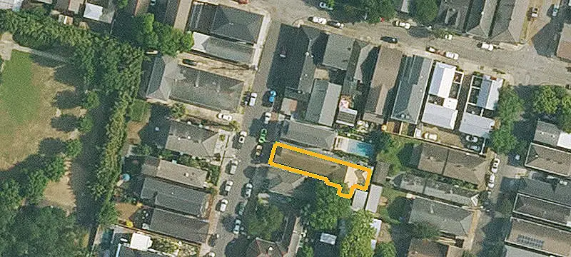 Townhouse-Style Duplex with Pool