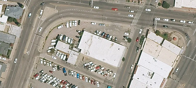 Mixed-Use Commercial Block
