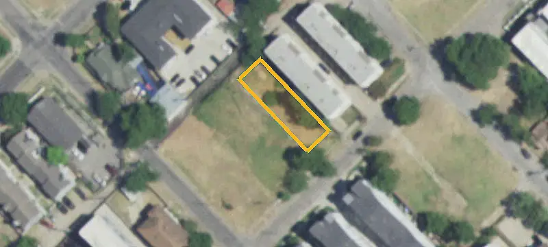 5-Unit Apartment Building with Garages