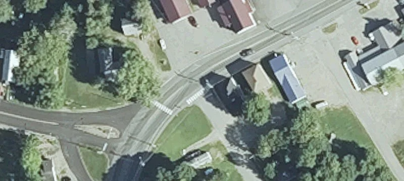 Flex Space with Commercial Lot