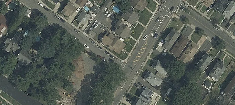 Mixed-Use Property with Apartment