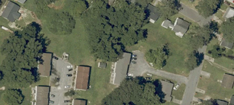 Well-Maintained Apartment Complex