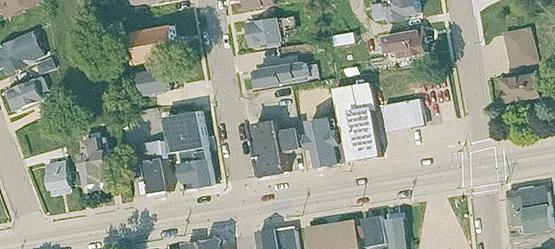 Mixed-Use Property with Apartment