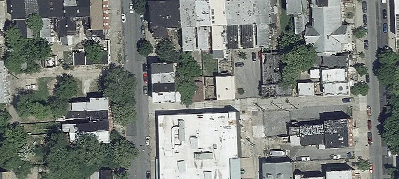Industrial Garage with Flexible Space