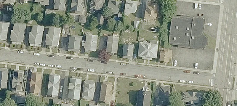 15-Room Apartment Building