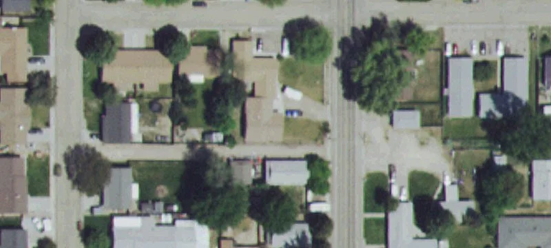 Triplex with Three-Level Studio