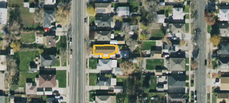 12-Unit Apartment Building