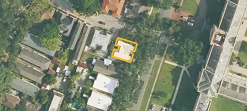 Two-Unit Duplex with Separate Driveways