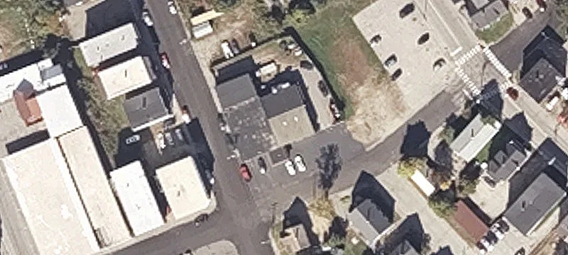 Auto Shop with Flexible Layout