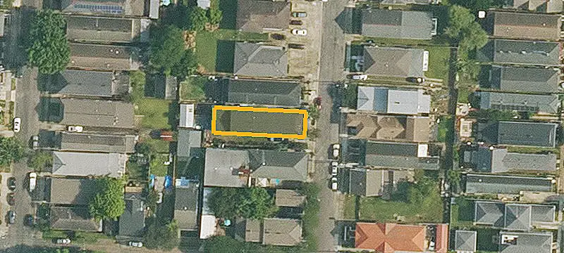 Craftsman Duplex with Parking