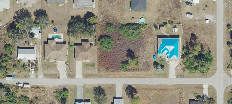 3906 E 19th St, Lehigh Acres, FL 33972