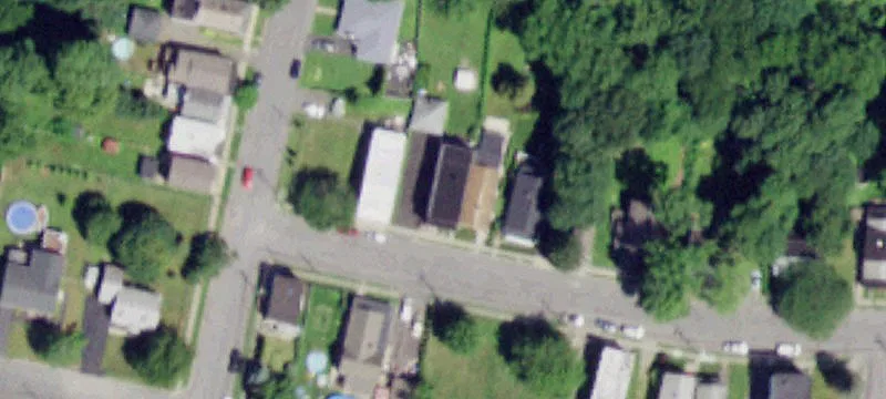 Maintained Duplex with Detached Garage