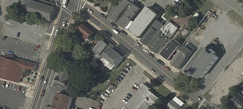 Open-Layout Storefront Space