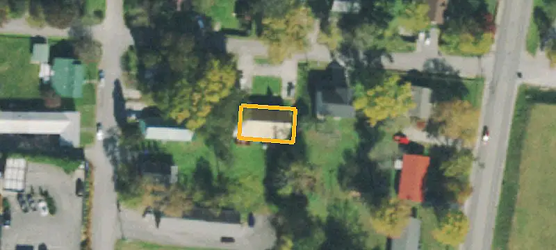 Renovated Duplex with Deck
