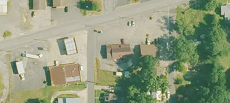 Two-Space Restaurant Building
