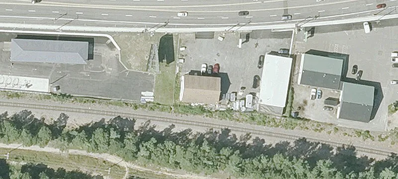 Freestanding Flex Building with Mezzanine