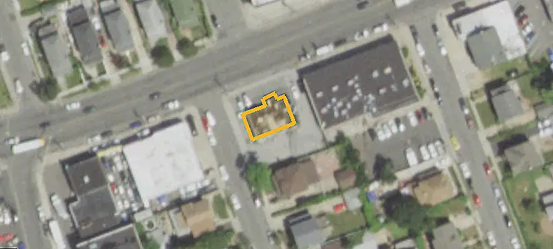 Diner with On-Site Parking