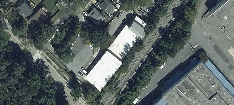 Warehouse Space with Grade-Level Doors