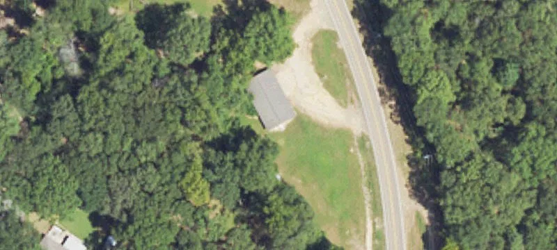Storefront Building on Acreage
