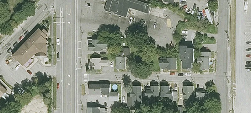 Duplex with Separate Utilities