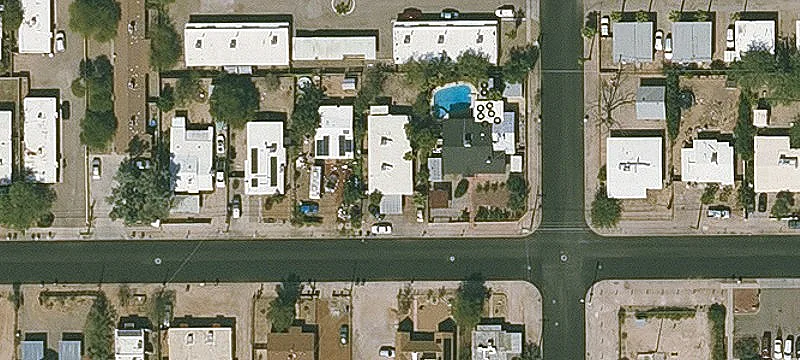 Updated Duplex with Fenced Yard