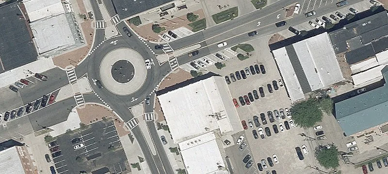 Multi-Tenant Office Units