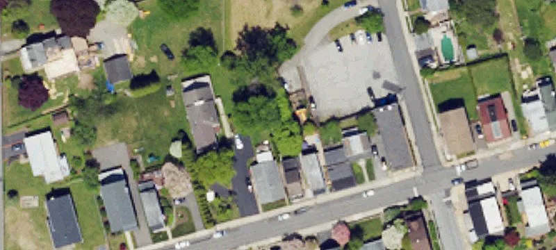 Operating Restaurant with Redevelopment Potential