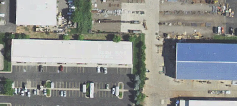 End-Unit Flex Space