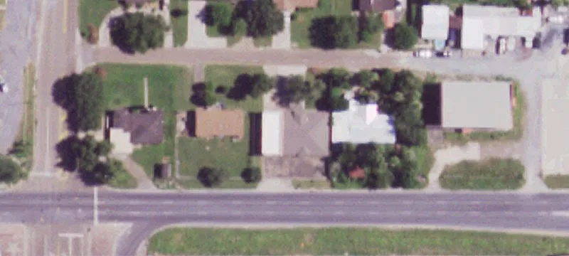 Freestanding Flex Space with Drive-Through