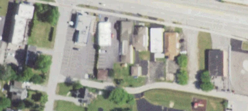 Mixed-Use Building with Apartment